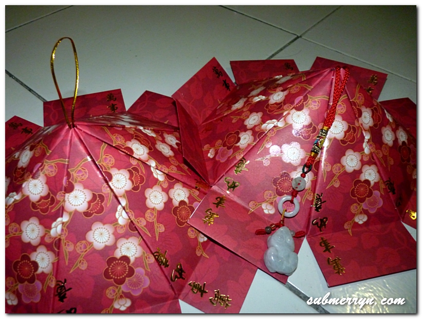 DIY Chinese New Year decor Ang Pow Carousel Lantern ⋆ Home is where My Heart is... Home is