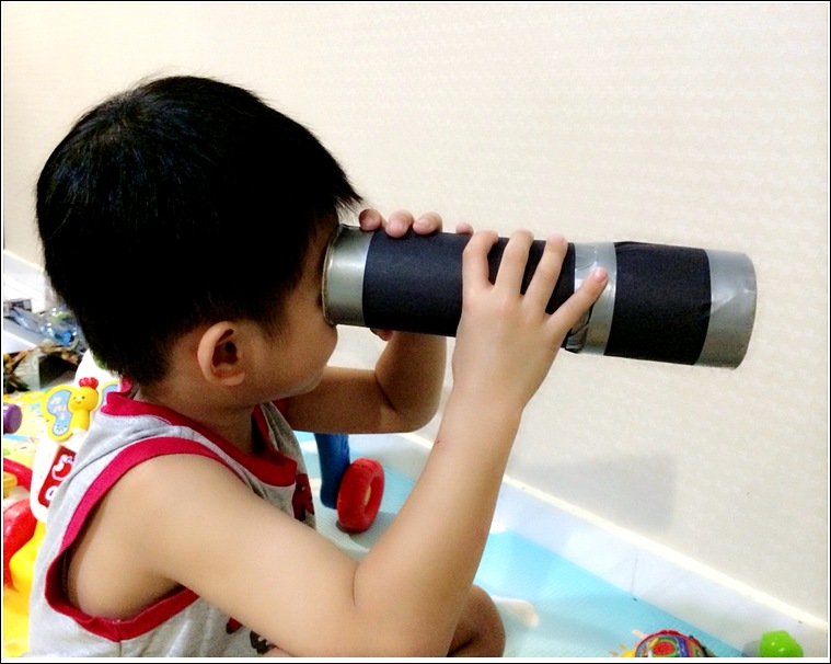Telescope Art Paper Holder « Home is where My Heart is…