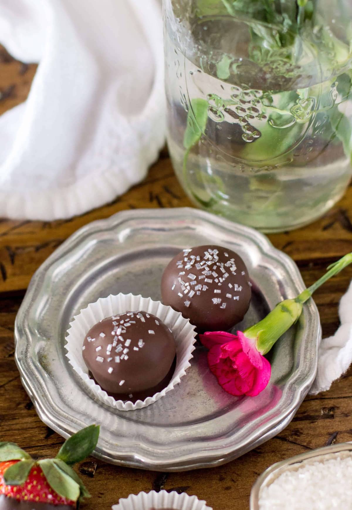 Hard Candy Covered In Powdered Sugar Chocolate Covered Strawberry Buttercream Candies - Sugar Spun Run