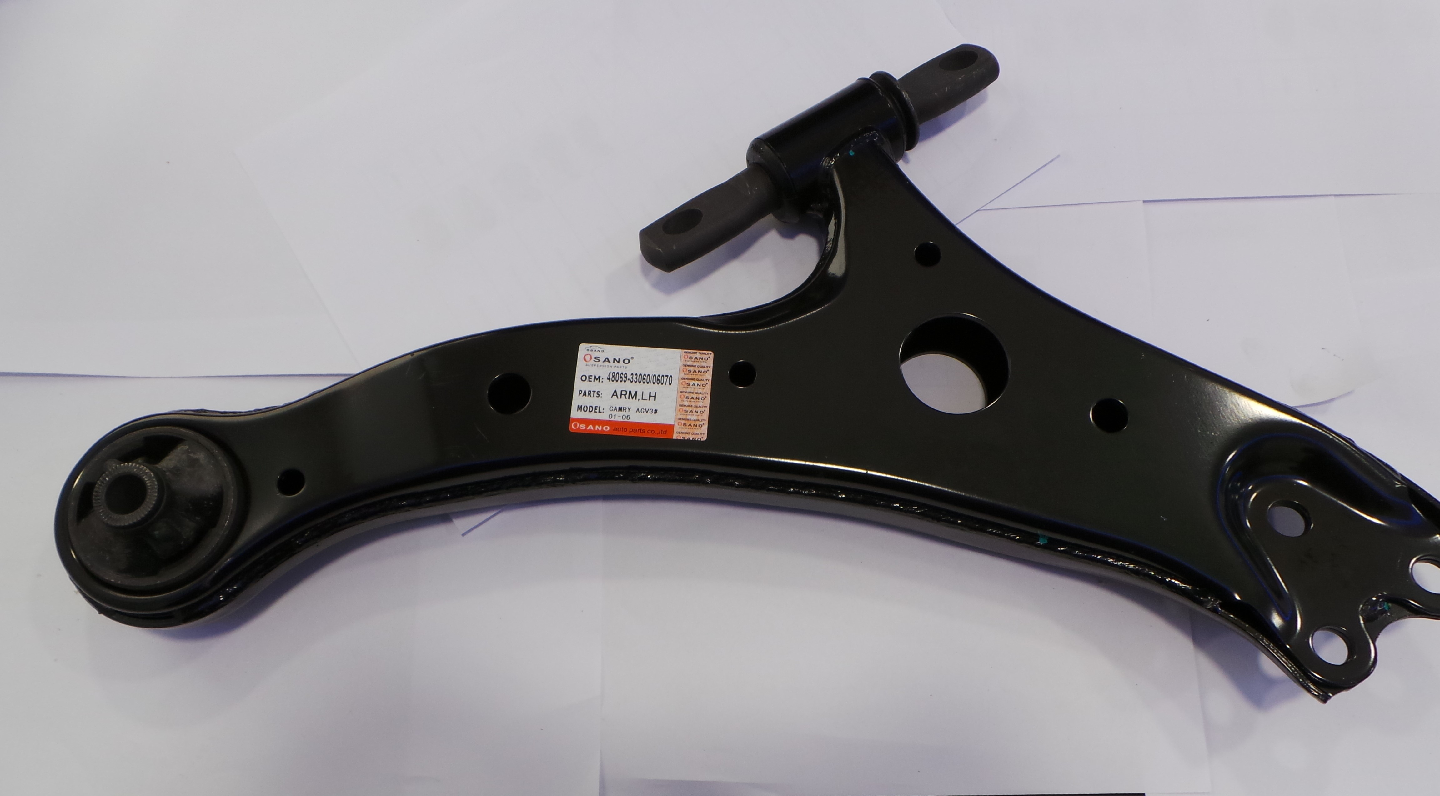 TOYOTA Auto Parts in UAE Control Arm in UAE