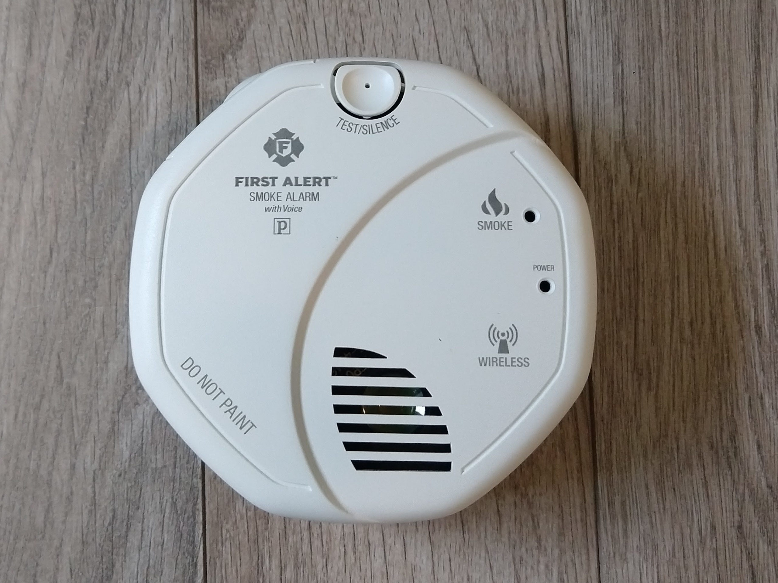 First Alert Smoke Alarm with Voice SA511 short service life