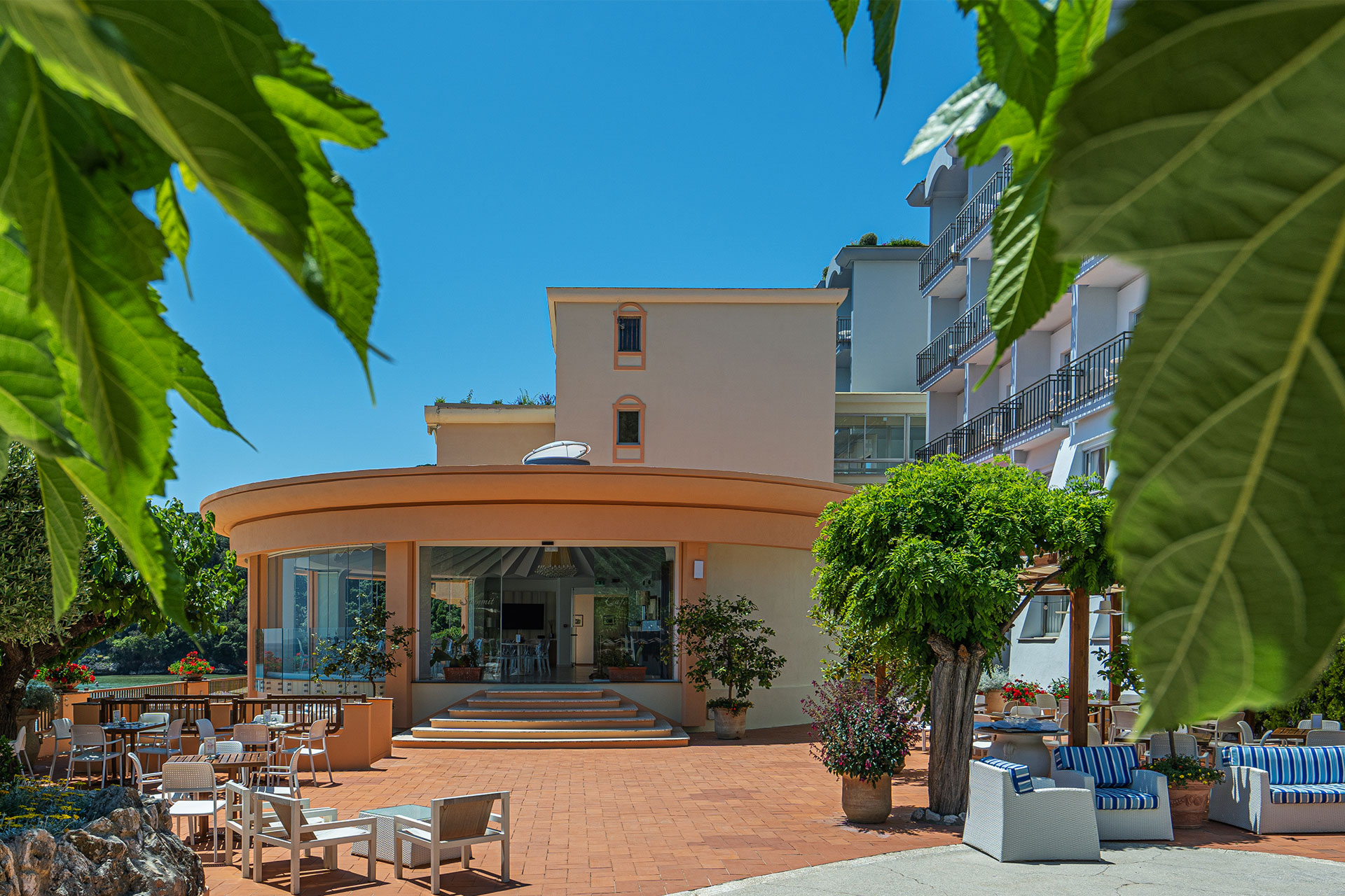 Summit Cafe Summit 4*Hotel mit Blick aufs Meer von Gaeta