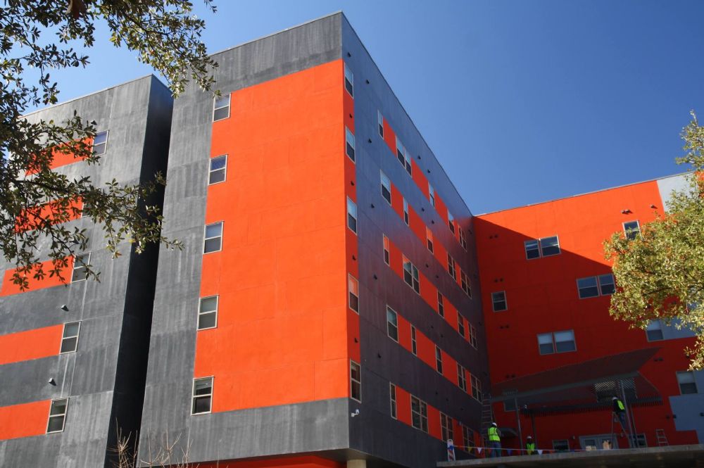 Summit Parque Apartments in Dallas, TX.