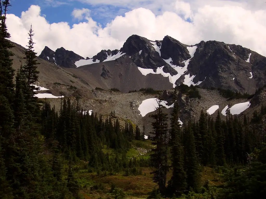 Cameron Basin and Mt Cameron Photos, Diagrams & Topos SummitPost