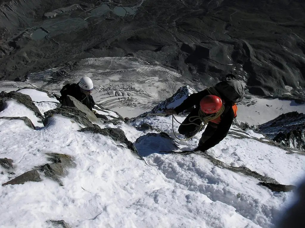 On the "Dach" of Matterhorn 4478m Photos, Diagrams & Topos SummitPost