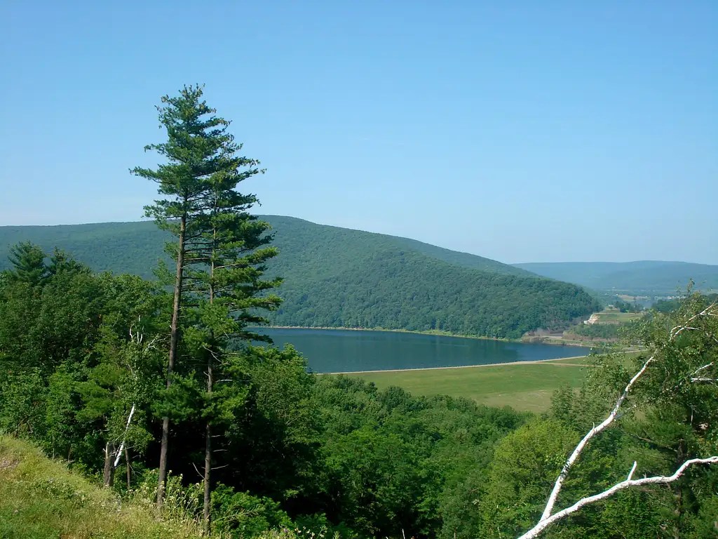 Overlook of the Tioga/Hammond Dams in PA Photos, Diagrams & Topos