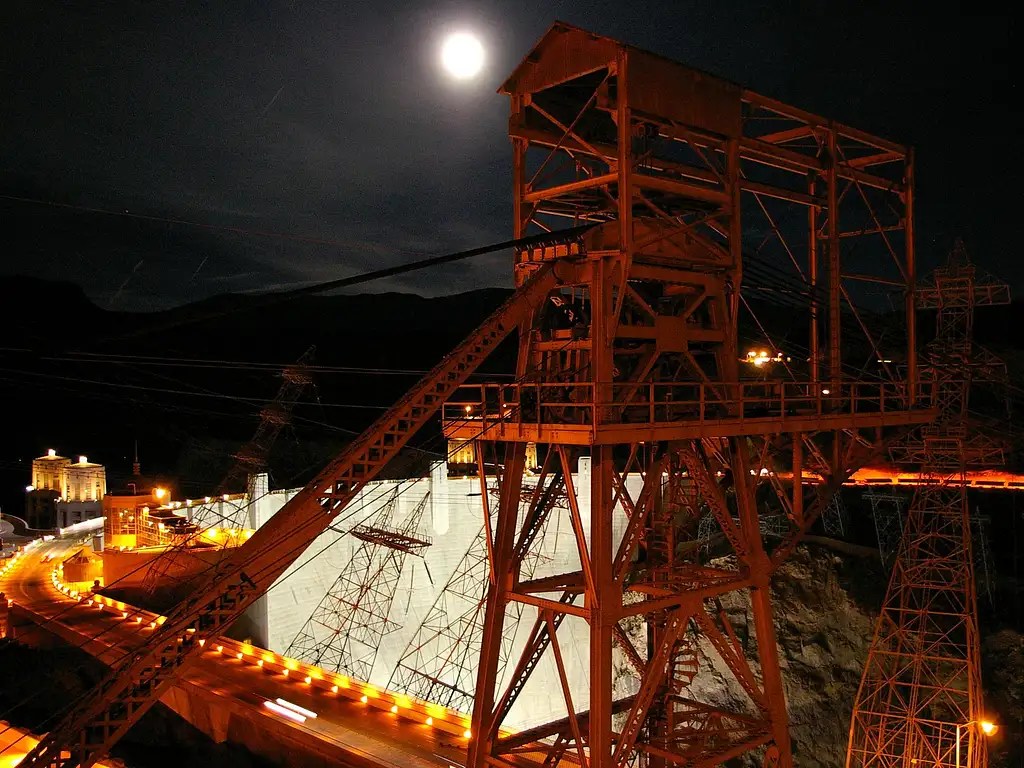 Hoover Dam at Night Photos, Diagrams & Topos SummitPost