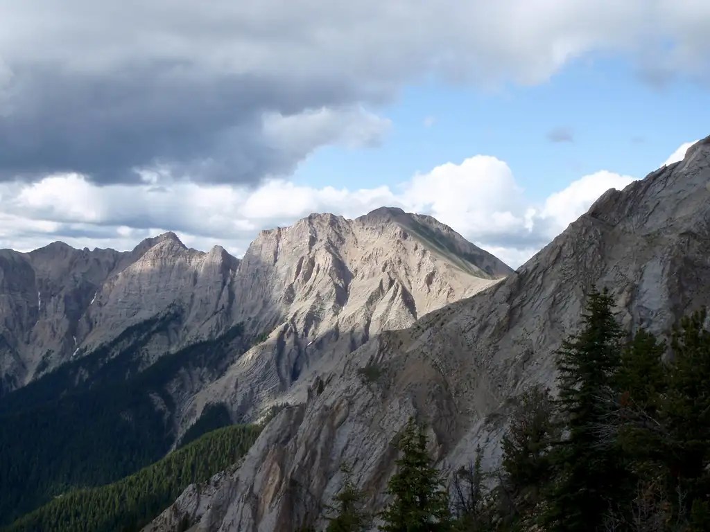 Mount Aeneas Photos, Diagrams & Topos SummitPost