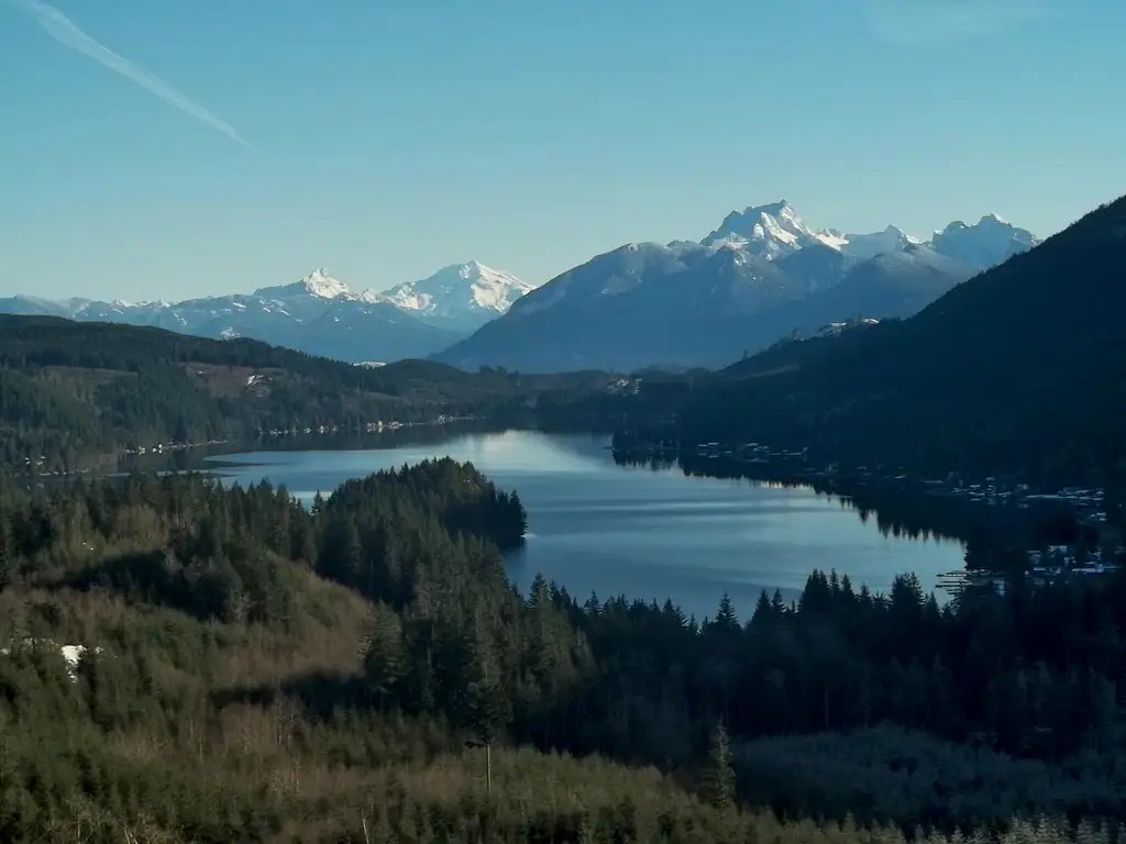 Lake Cavanaugh from lookout halfway up Photos, Diagrams & Topos