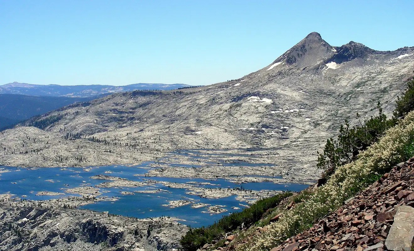 Pyramid Peak Climbing, Hiking & Mountaineering SummitPost