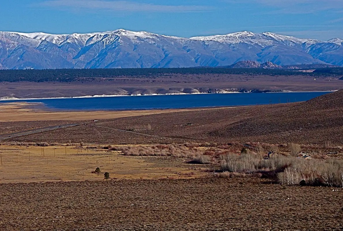 Owens Valley and Crowley Lake Photos, Diagrams & Topos SummitPost