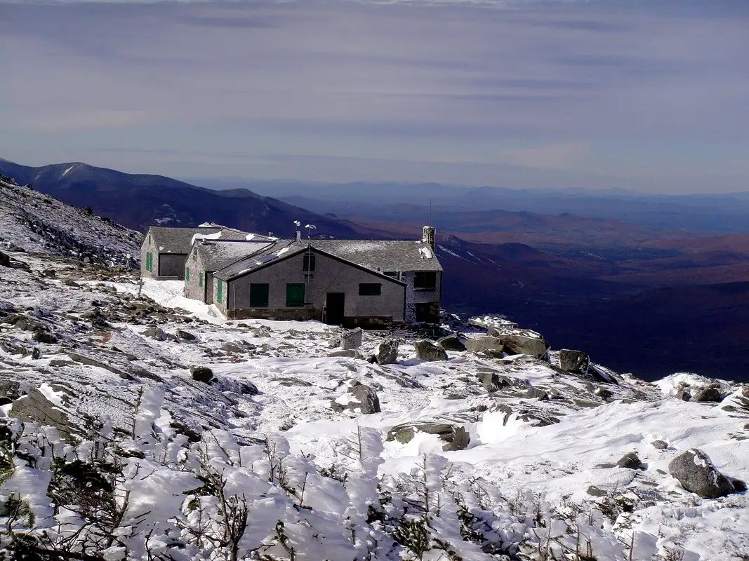 See 64 traveler reviews, 49 candid photos, and great deals for lakes of the clouds hut, ranked #1 of 1 specialty lodging in mount washington and rated 4 of 5 at tripadvisor. Mt Washington Lake of The Clouds Hut Photos, Diagrams & Topos