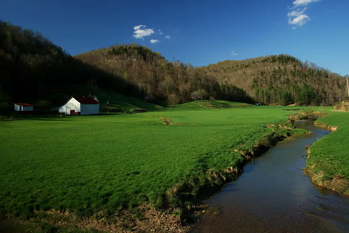 Spring in Eastern Kentucky Photos, Diagrams & Topos SummitPost