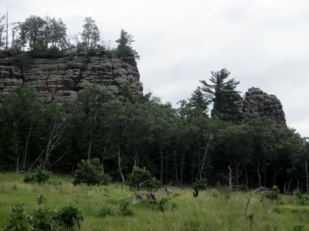 Lone Rock (Wisconsin) Climbing, Hiking & Mountaineering SummitPost