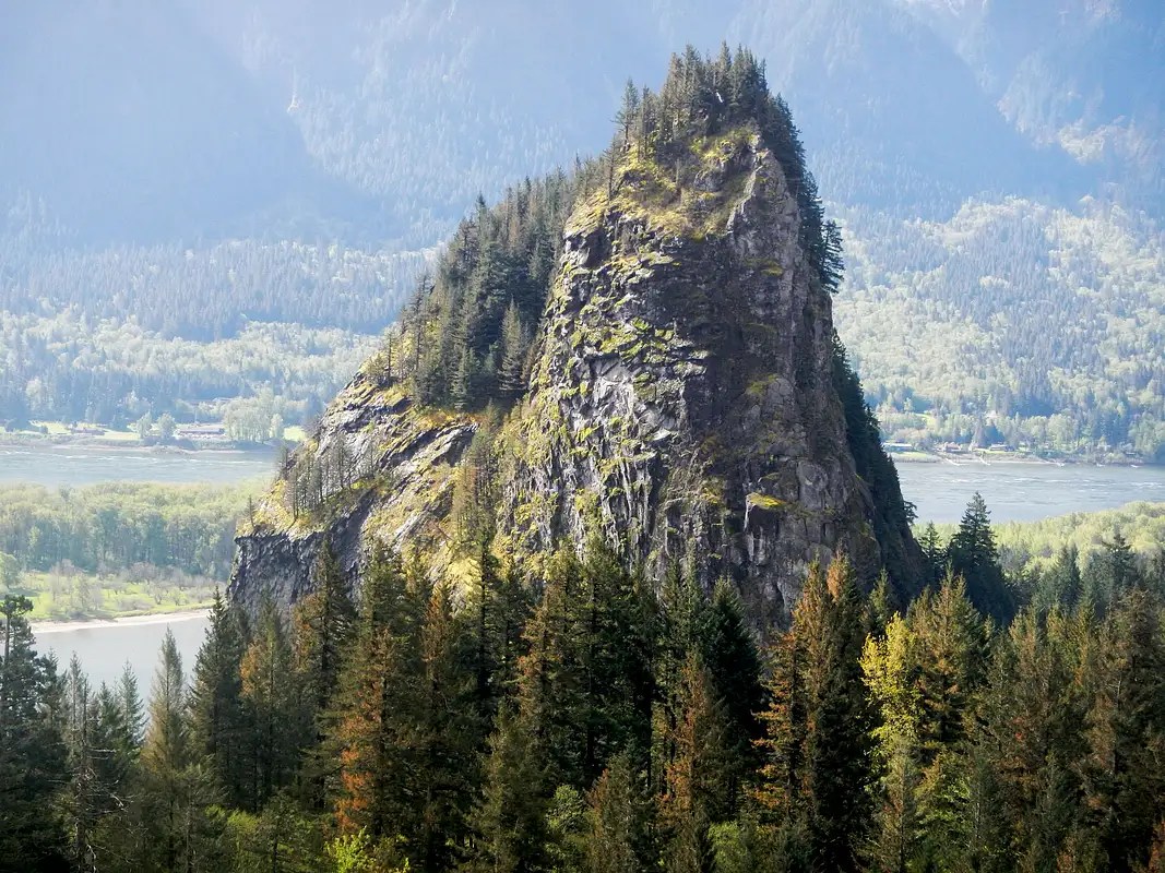 Beacon Rock Photos, Diagrams & Topos SummitPost