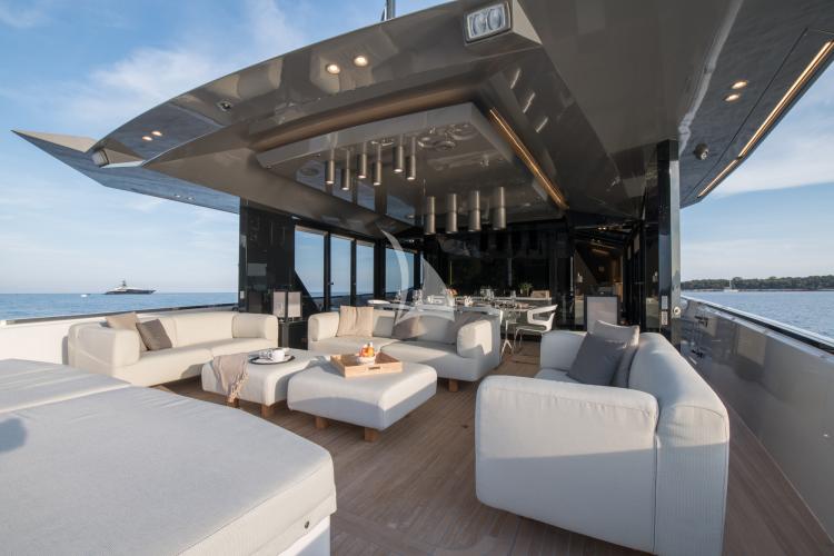 Location bateau Arcadia 85 Yachting Myba à SaintTropez Suncap