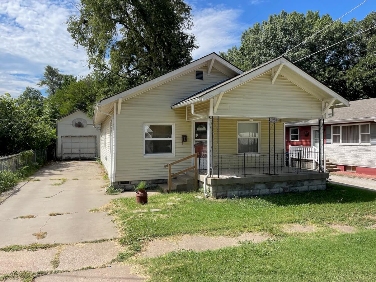 1107 W. 2nd Ave., El Dorado, KS 67042 Online Only Real Estate Auction
