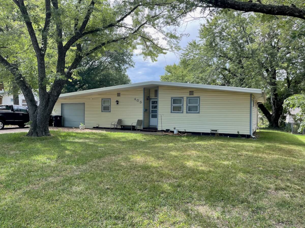 405 E. Random Rd., El Dorado, KS Online Only Real Estate Auction Sundgren Realty El Dorado, KS