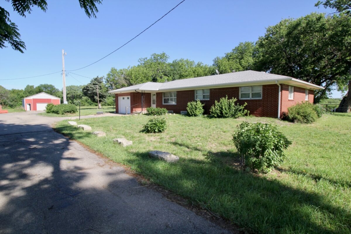 Augusta and Andover area properties for sale by Sundgren Realty Inc.