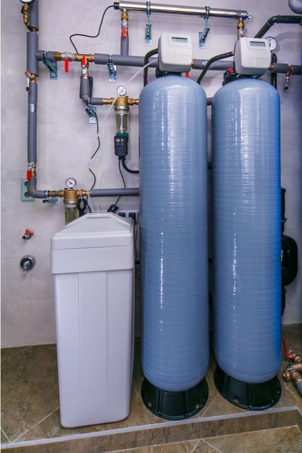 How to Remove Chlorine from Water? (8 Ways)