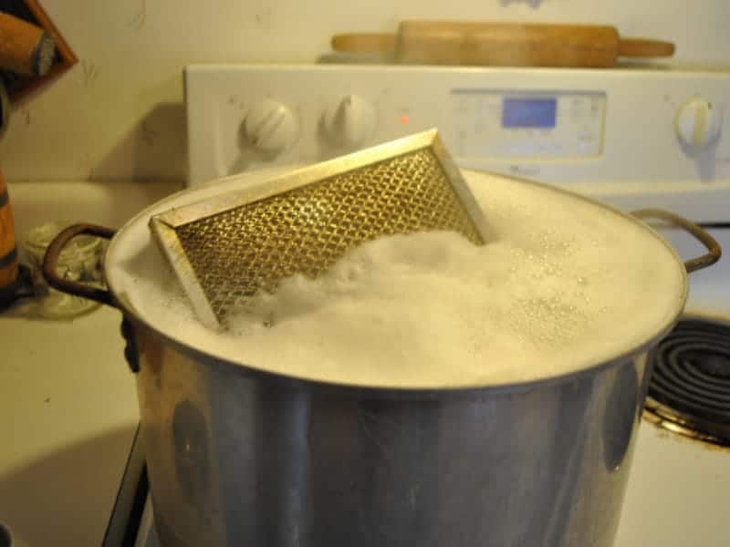 10 Tips to Clean Range Hood Filter