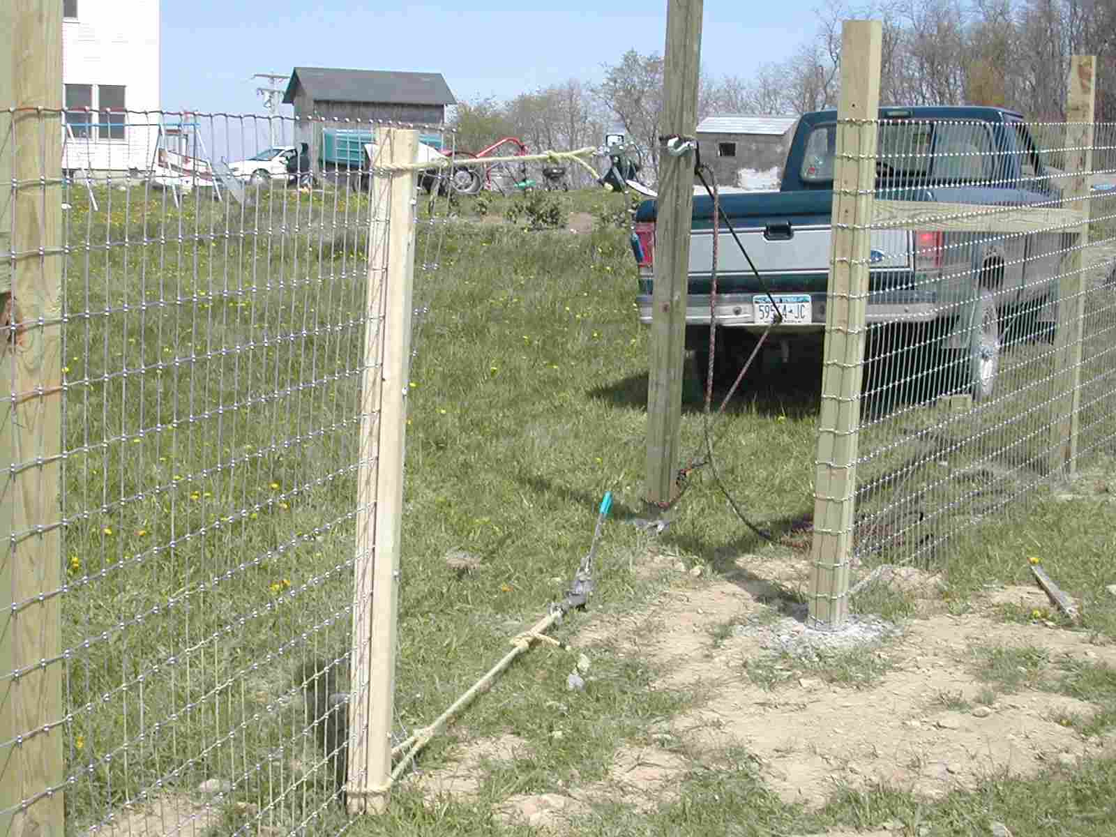 Alpaca Fence Construction