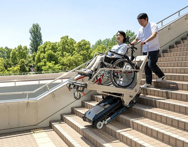 設置工事不要の可搬型階段昇降機の総合メーカー 株式会社サンワ