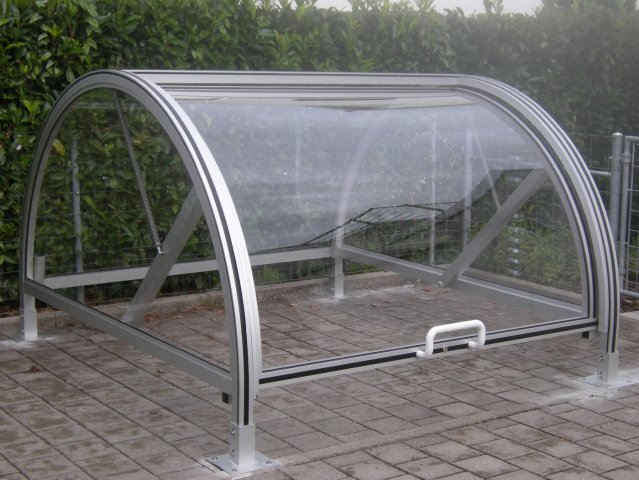 Sunwind Trommel Detail geschlossener Velounterstand