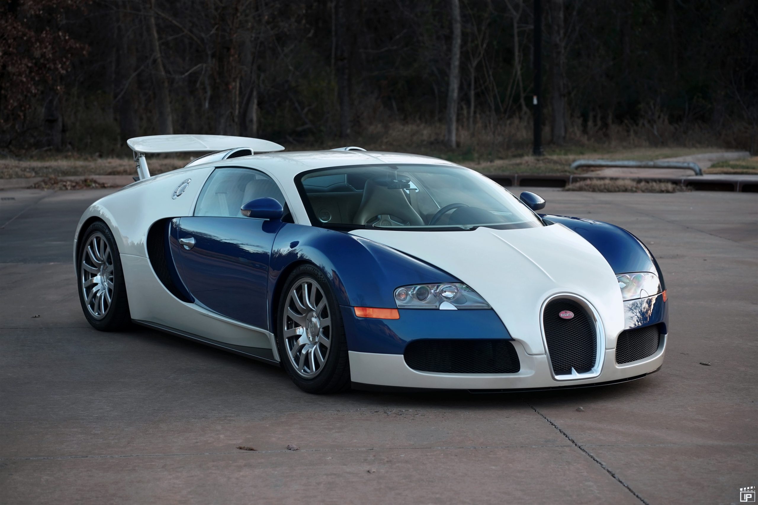 Experience the Power of a Rare 2006 Bugatti Veyron Supercar Report