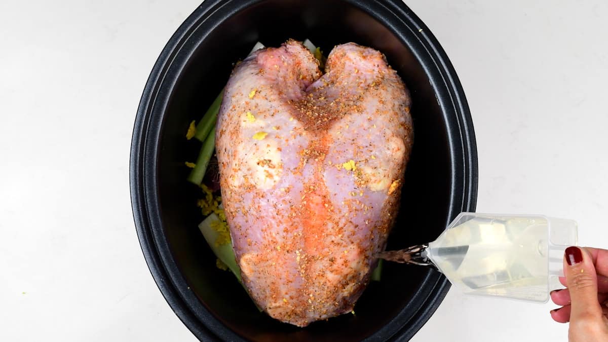 Slow Cooker Turkey Crown - Bakingqueen74 Slow Cooker Turkey Crown - Supergolden Bakes