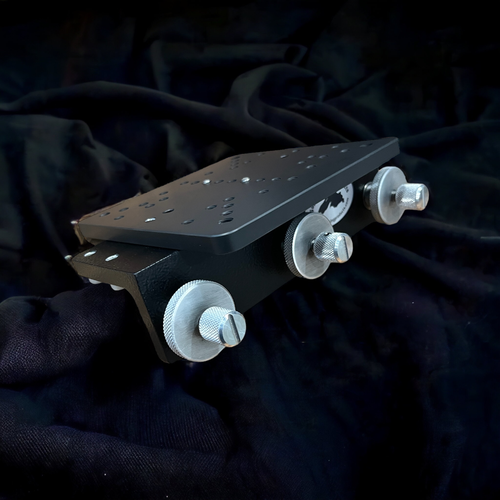 Heavy Duty Lund 90° Sport Trak Downrigger Mount Superior Fishing Products