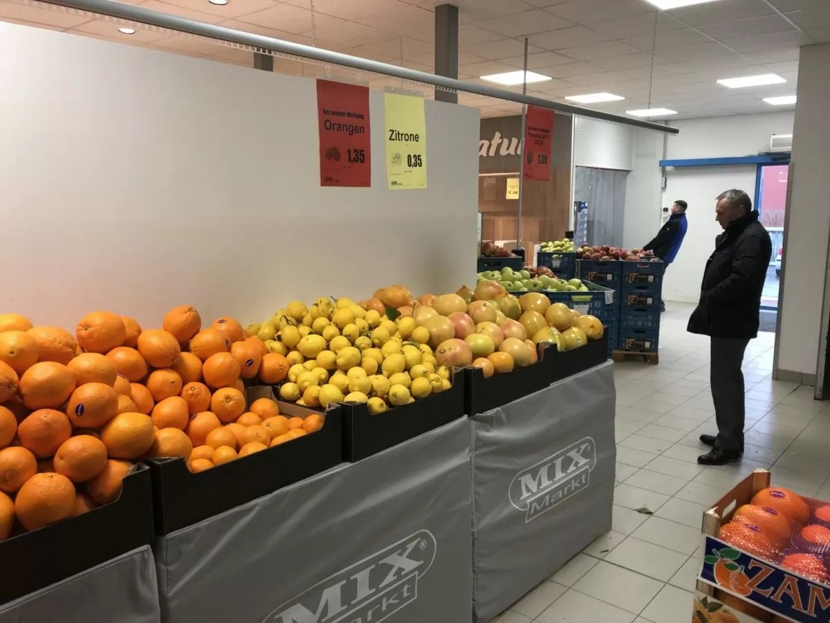 Mix Markt Supermarkt Inside