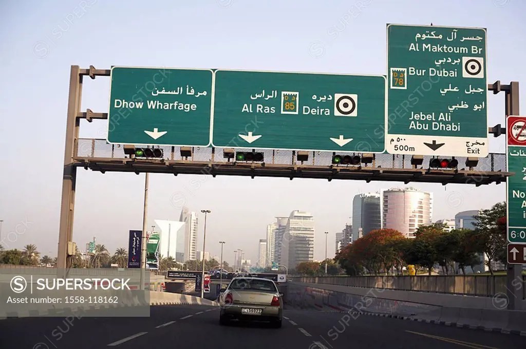 United Arabic emirates, Dubai, runabouttrack, traffic, traffic signs, fore Orient, Near east