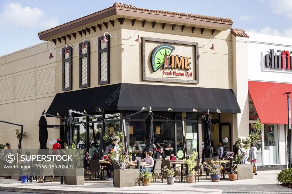 Florida, Fort Ft. Lauderdale, Pembroke Pines, Shops At Pembroke Gardens