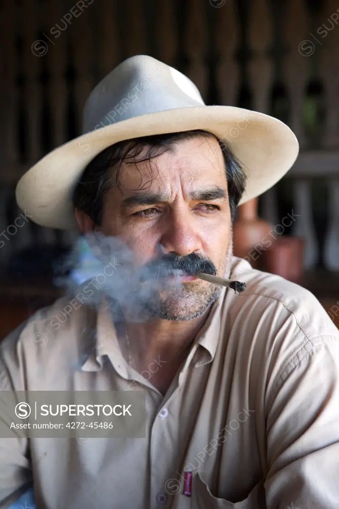 South America, Brazil, Goias, Pirenopolis, a man smoking a Corn Husk
