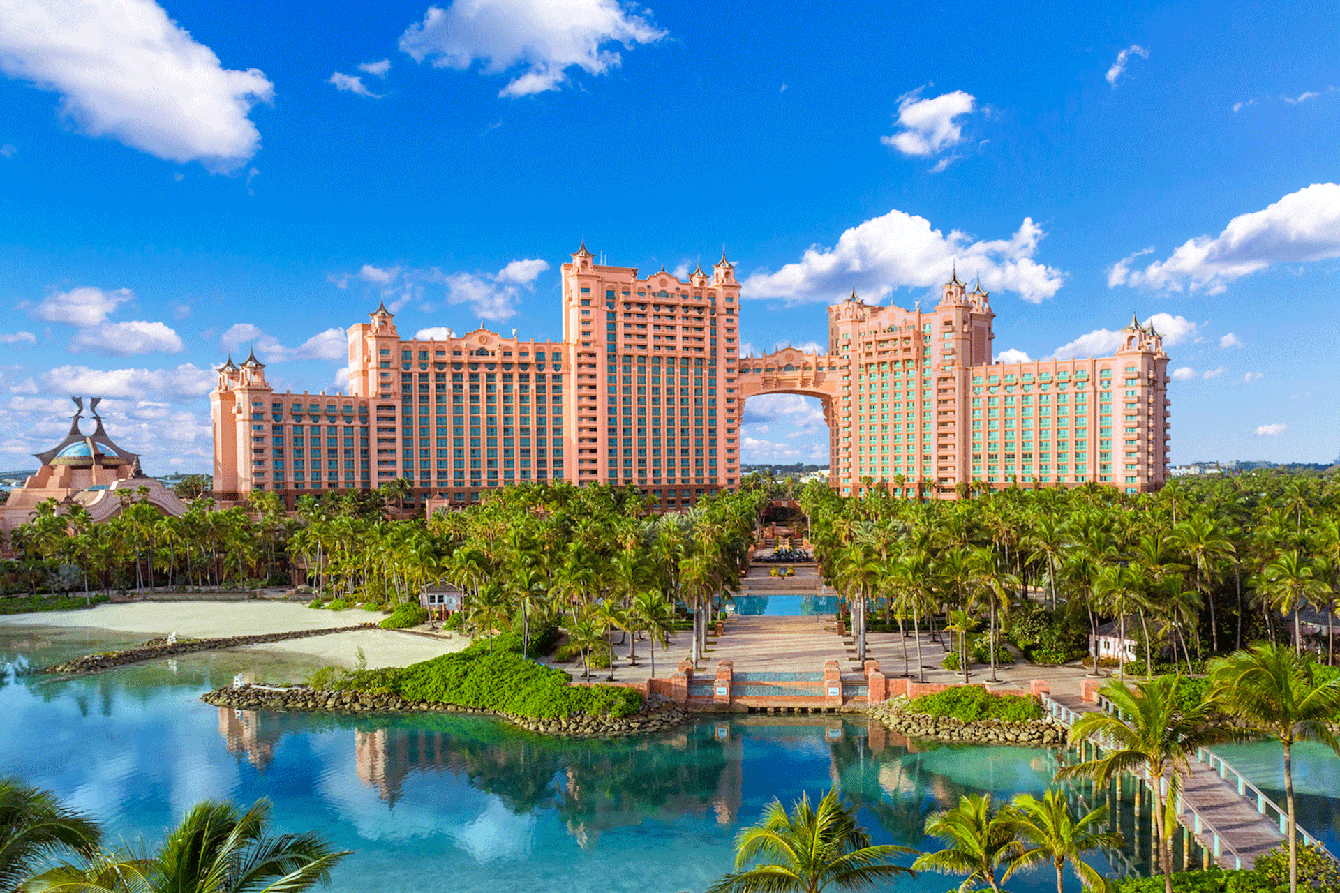 Atlantis Paradise Island celebrates 25th year by adding to its F&B