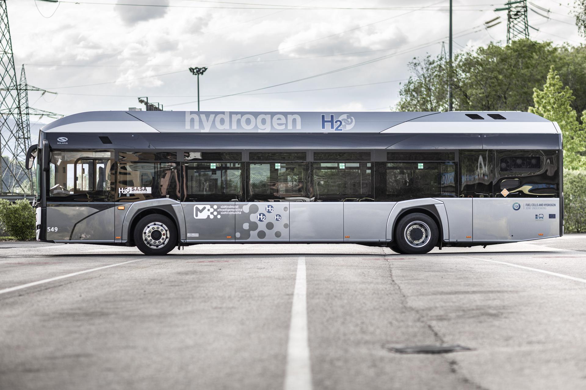 SASA Bolzano launches 12 Solaris hydrogen buses, to be powered with