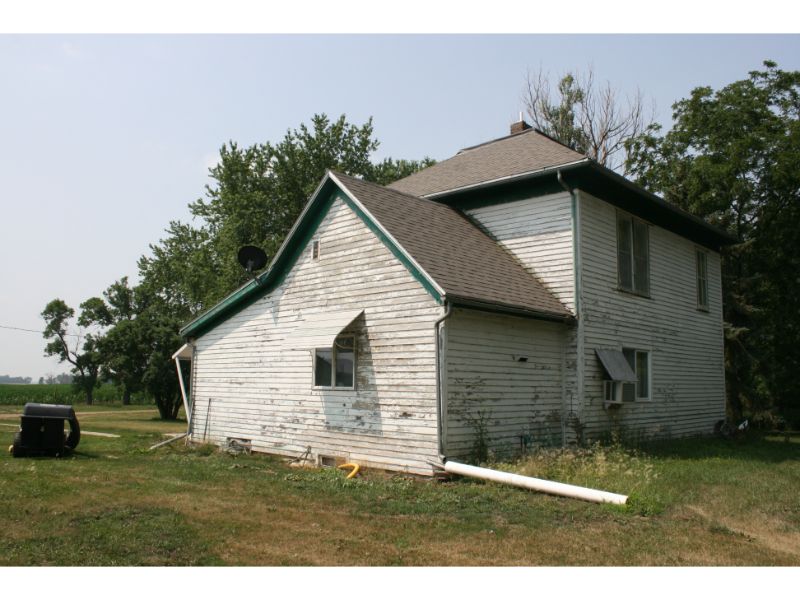 1 (3) Sutton Auction