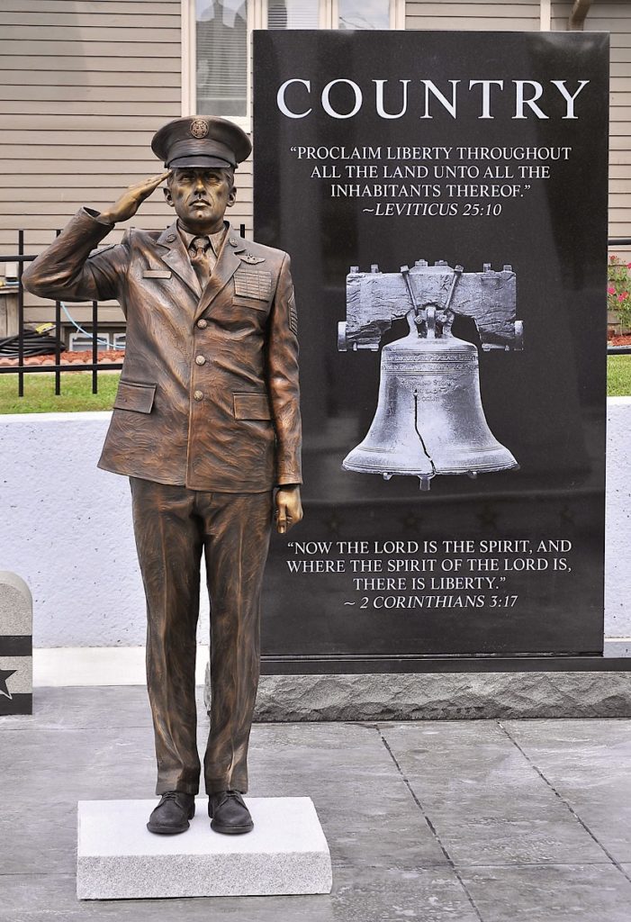 saluting Air Force Sergeant