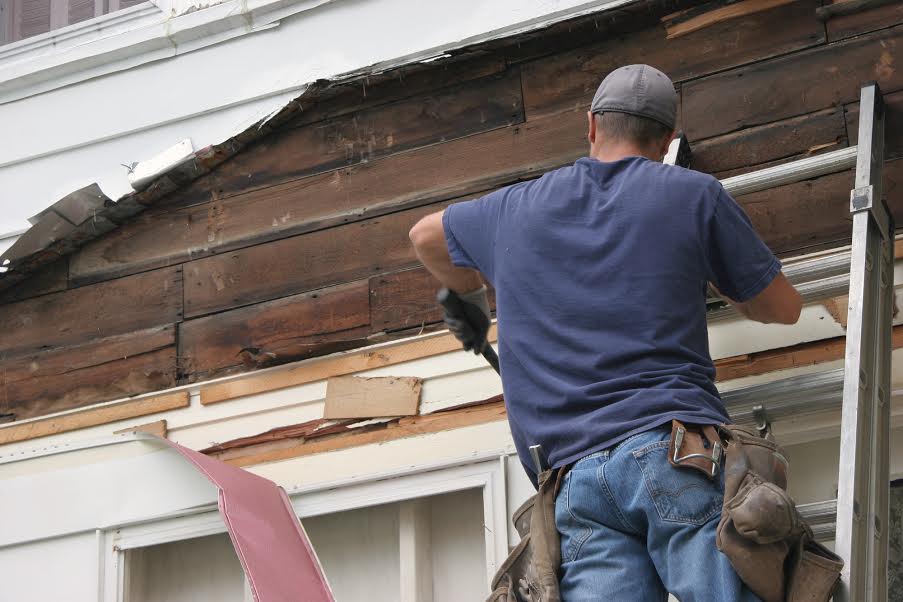 10 Essential Tips For Hiring A Home Improvement Contractor