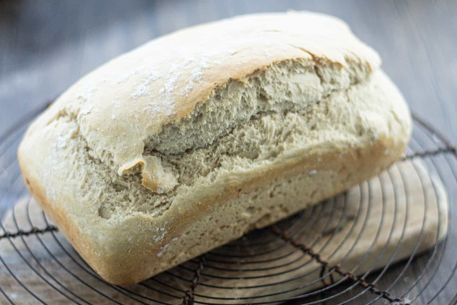 How to make a delicious White Sandwich Loaf of Bread and how to save