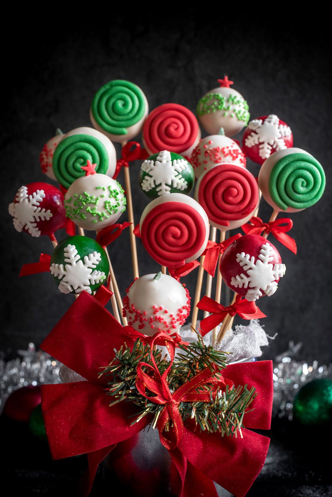 Unique Holiday Centerpieces to Make with Candy Sweet Services Blog