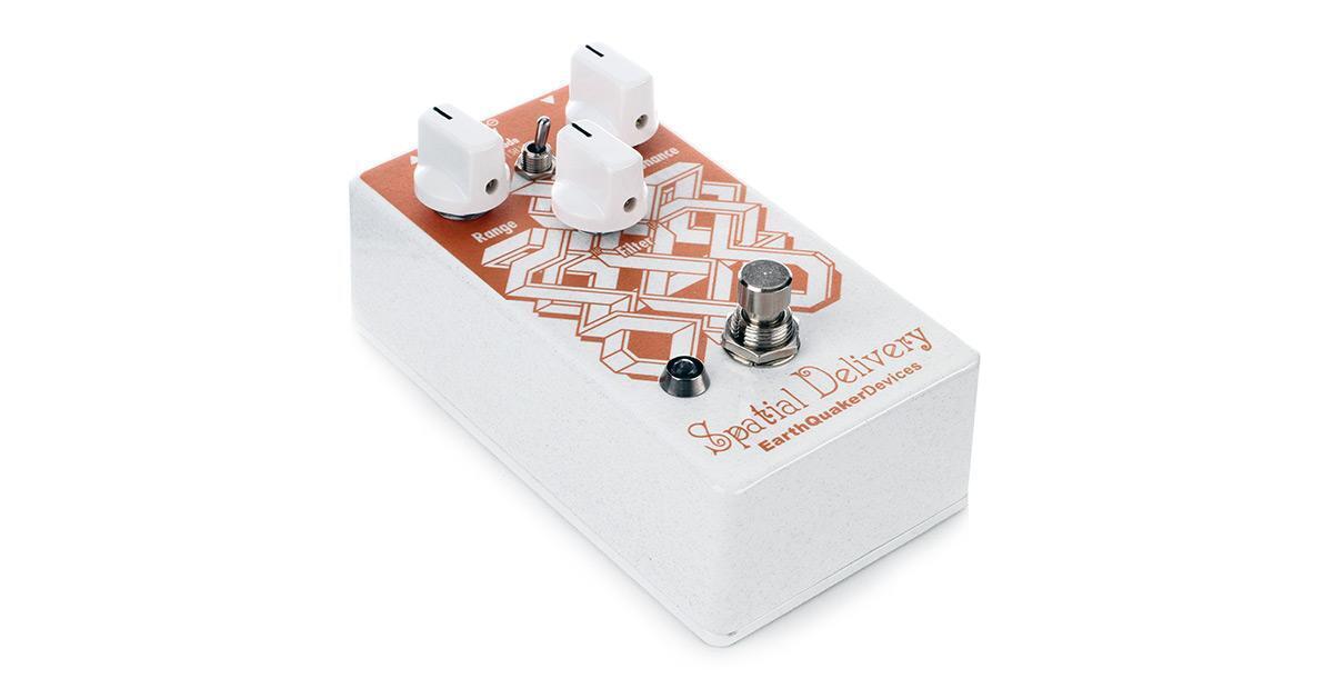 13 Best Effects Pedals for Bass Guitar