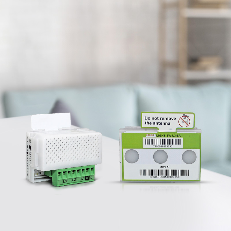 SW-L3 Smart switch for three lights without a neutral - SwitchBee