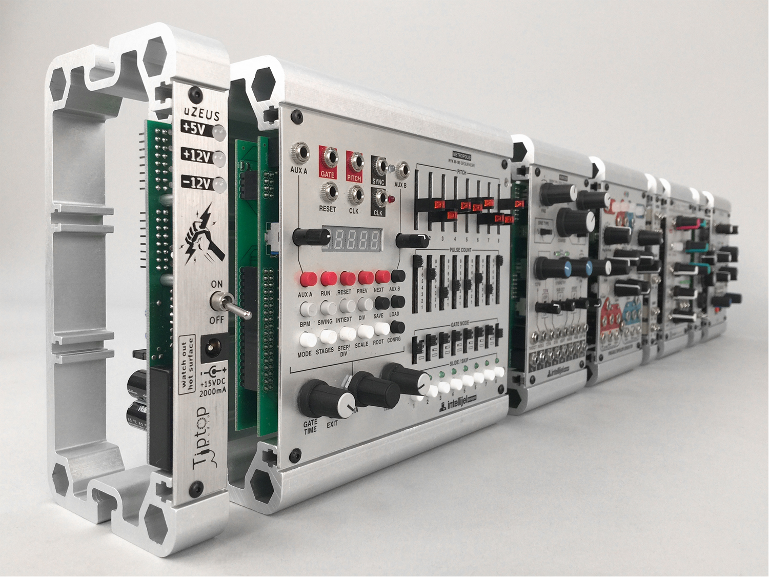 Kahnco Intros ‘First Fully Modular Eurorack Case System’ Synthtopia