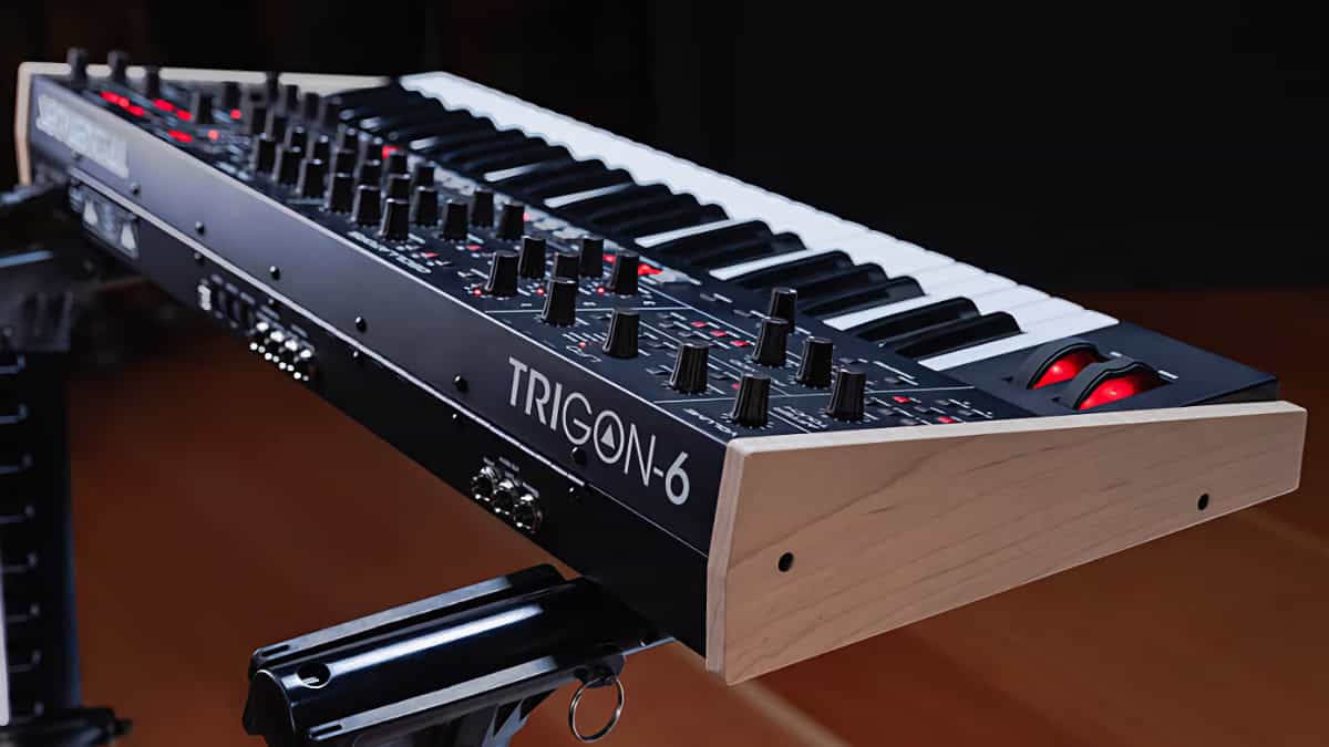 Sequential Trigon6 vs Minimoog Headtohead Comparison Synthtopia