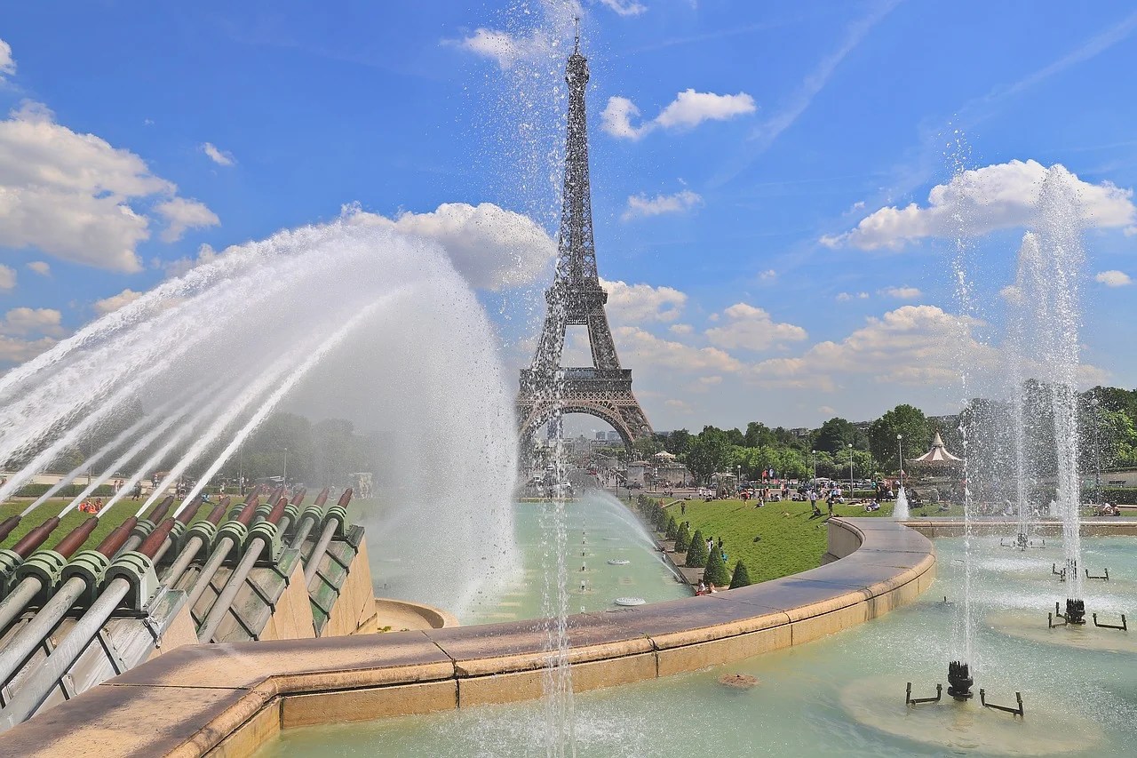 How To Get From Explorers Hotel to Eiffel Tower T2 Transfer