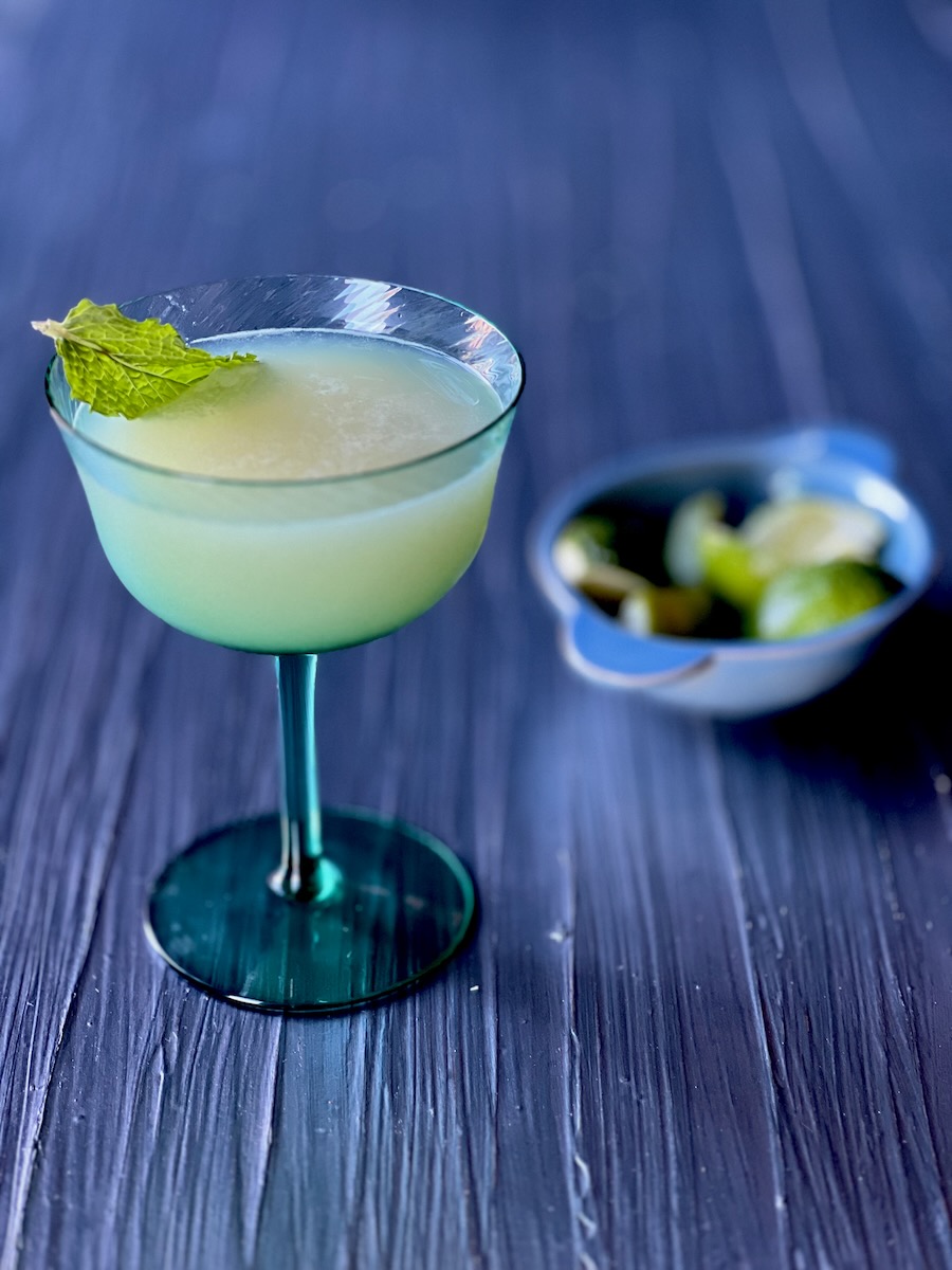 Gin and (Lime) Juice Low Calorie Cocktail Table Magazine