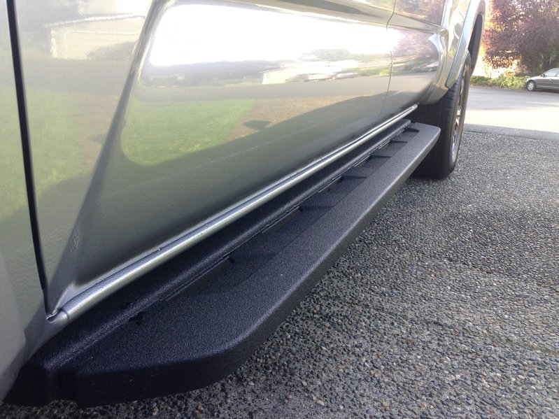 OEM Cast Aluminum Running Boards vs. OEM Predator Tube Steps World