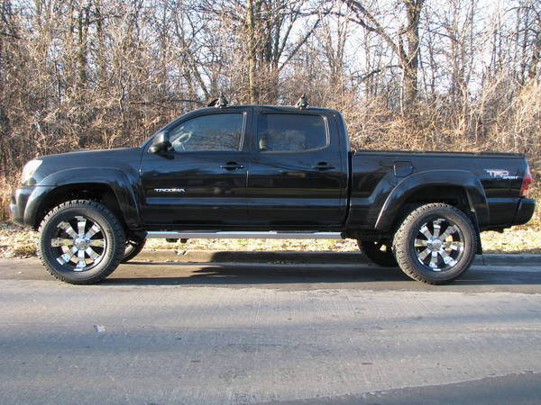 20 " Rims With 33'S ?!? Anyone Have Any Pics? | Tacoma World